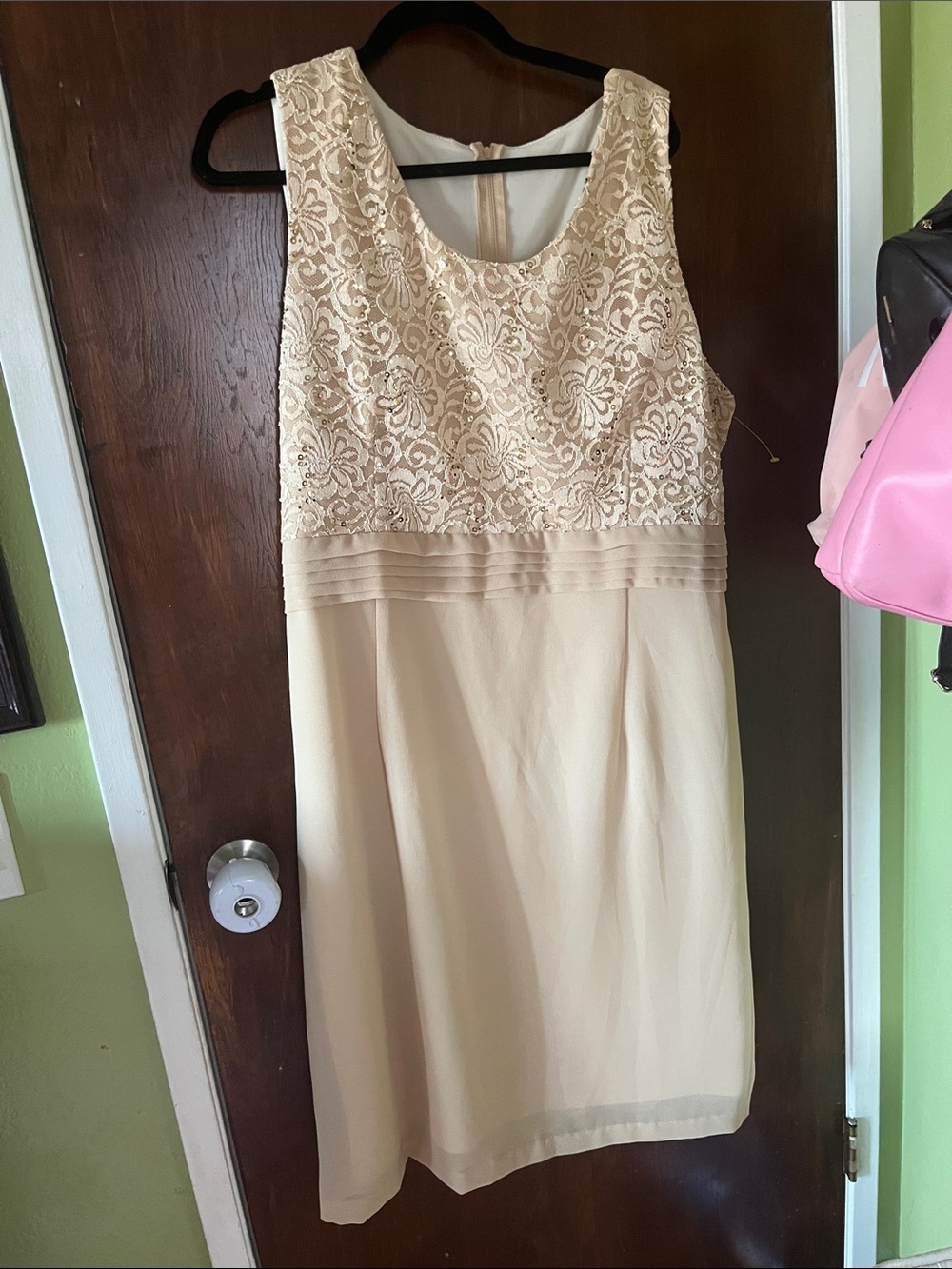 Sleeveless Lace Bodice Cream Dress